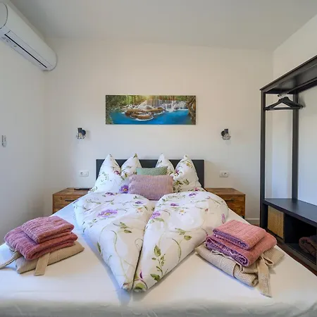 Apartman Ana Posedarje Slivnica